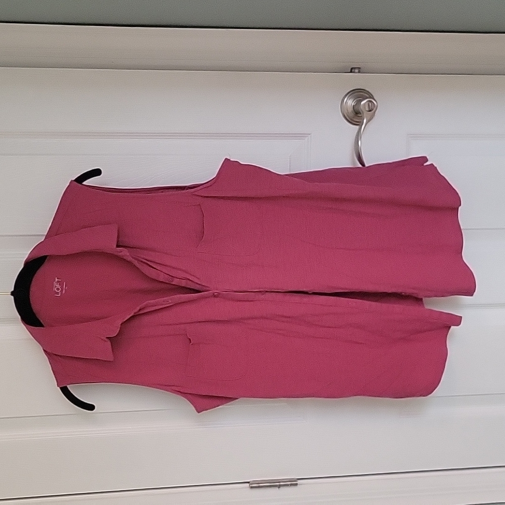 LOFT Pink Sleeveless Button Down Shirt